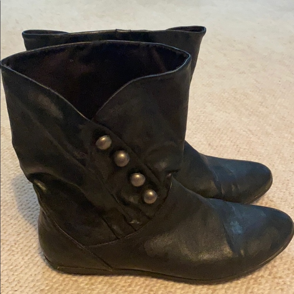 Button black boots - Picture 2 of 7